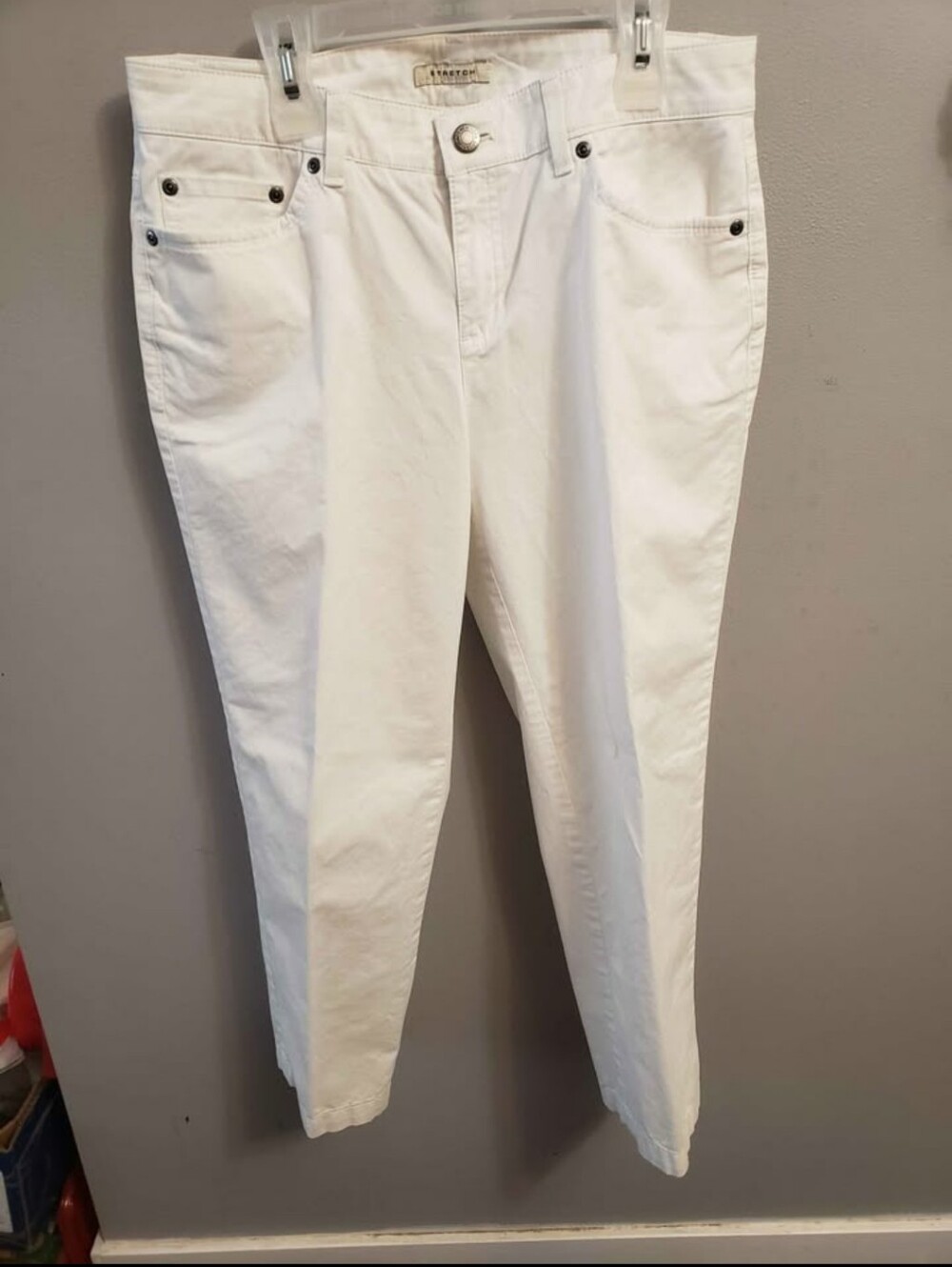 Jones New York White Capri Pants